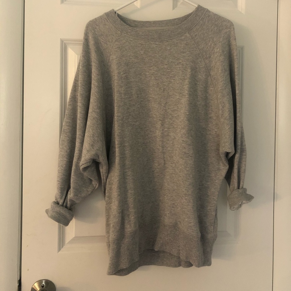 oversized gray sweatshirt